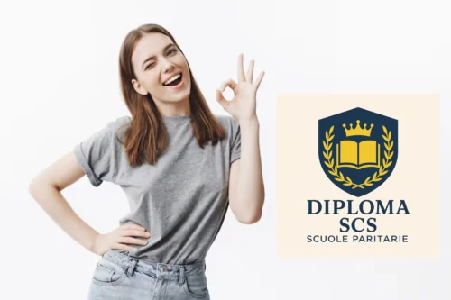 Studentessa sorridente che mostra soddisfazione per il percorso di studio online presso una scuola affidabile per il conseguimento del diploma con Diploma CSC.